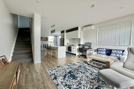 Photo of property in 38 Parahau Road, Papakura, 2110