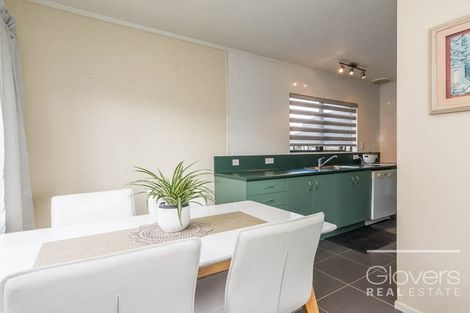 Photo of property in 1/98 Barrys Road, Glendene, Auckland, 0602