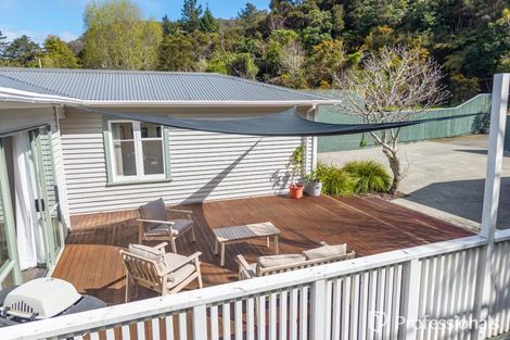 Photo of property in 143 Wellington Road, Wainuiomata, Lower Hutt, 5014