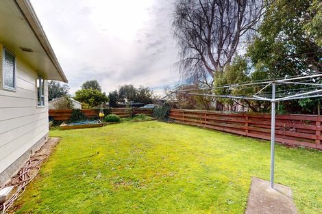 Photo of property in 6 Walker Crescent, Bulls, 4818