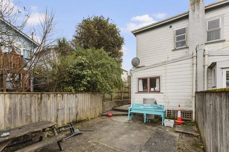 Photo of property in 35 Colombo Street, Newtown, Wellington, 6021