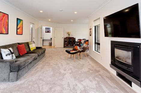 Photo of property in 53a Taunton Terrace, Blockhouse Bay, Auckland, 0600