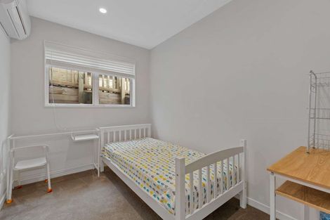 Photo of property in 16b Gilfillan Street, Blockhouse Bay, Auckland, 0600