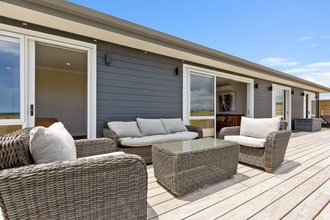 Photo of property in 11 Leith Road, Okato, New Plymouth, 4374