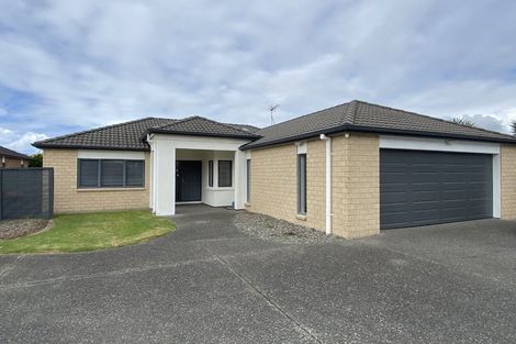 Photo of property in 25 Kahira Crescent, Papamoa Beach, Papamoa, 3118