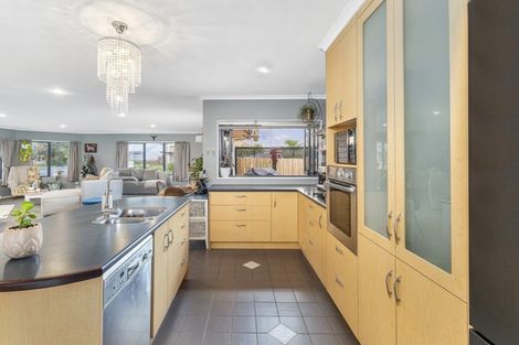 Photo of property in 1 Heritage Close, Whitianga, 3510