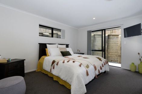 Photo of property in 11 Oyster Place, Omokoroa, 3114