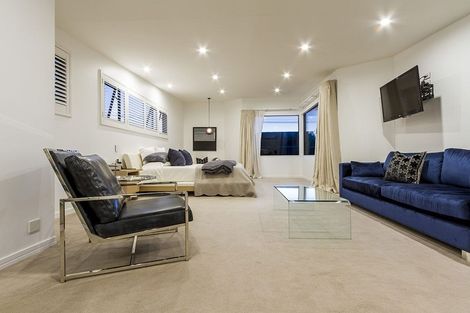 Photo of property in 41 Milford Road, Milford, Auckland, 0620