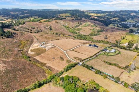 Photo of property in 101 Wintour Road, Waimauku, 0881