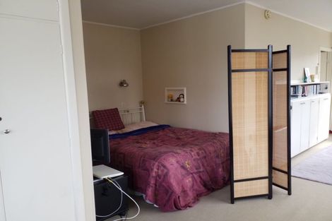 Photo of property in Churchill Flats, 213 The Terrace, Wellington Central, Wellington, 6011