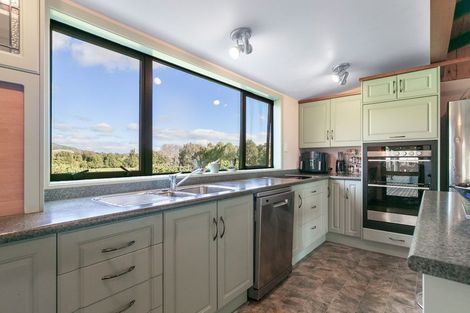 Photo of property in 382 Kimberley Road, Levin, 5571