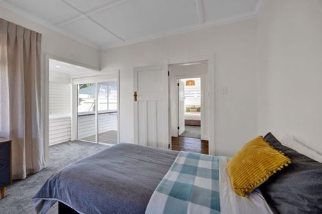 Photo of property in 2 Moana Crescent, Blagdon, New Plymouth, 4310