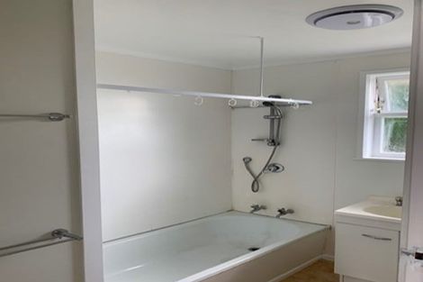 Photo of property in 2/165 Chivalry Road, Glenfield, Auckland, 0629