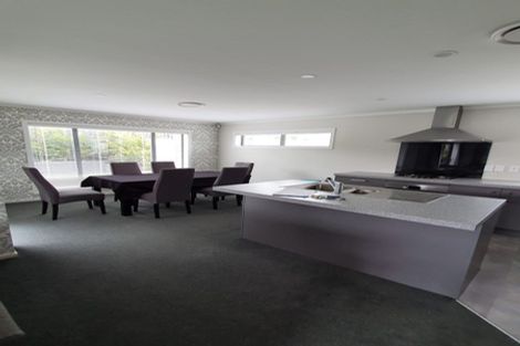 Photo of property in 1/382 Cobham Drive, Hillcrest, Hamilton, 3216