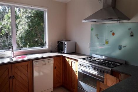 Photo of property in 28 Reynella Drive, Massey, Auckland, 0614