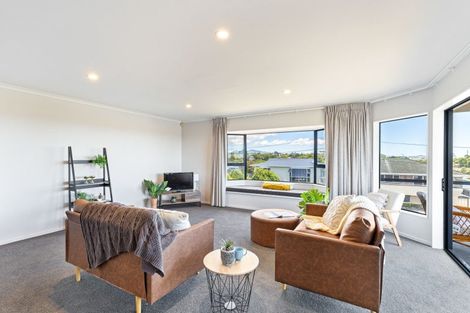 Photo of property in 47 Paynters Avenue, Strandon, New Plymouth, 4312