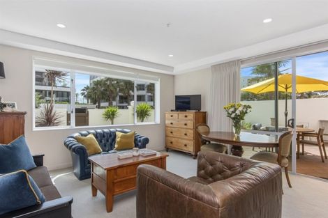 Photo of property in 5/12 Maunganui Road, Mount Maunganui, 3116