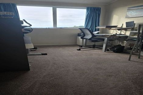 Photo of property in 6 Kekerenga Street, Strathmore Park, Wellington, 6022