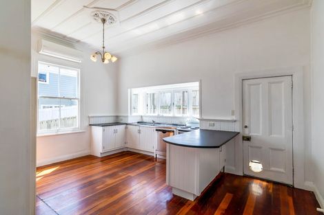 Photo of property in 63 Palmerston Road, Birkenhead, Auckland, 0626