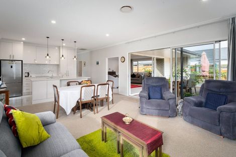 Photo of property in 17 Layla Place, Katikati, 3178