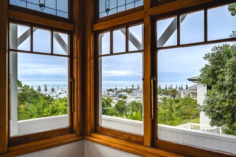 Photo of property in 11a Colenso Avenue, Hospital Hill, Napier, 4110