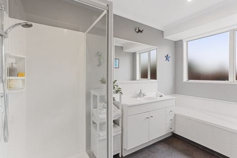 Photo of property in 29 Bella Rosa Drive, Hei Hei, Christchurch, 8042