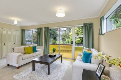 Photo of property in 21 Southern Cross Crescent, Island Bay, Wellington, 6023