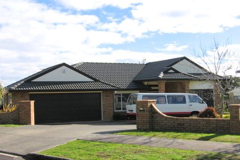 Photo of property in 35 Anaheim Boulevard, Shamrock Park, Auckland, 2016