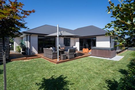 Photo of property in 13 Webber Street, Cambridge, 3434