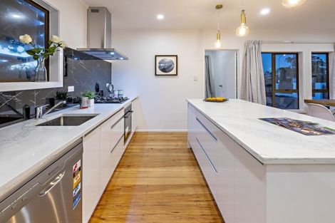 Photo of property in 6b Roys Road, Weymouth, Auckland, 2103