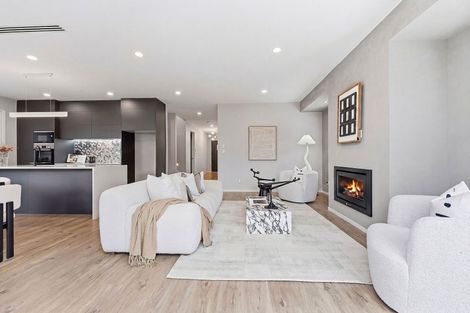 Photo of property in 17a Lake Pupuke Drive, Takapuna, Auckland, 0622