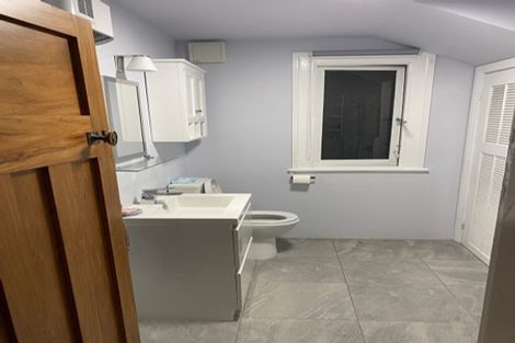 Photo of property in 19 Glen Road, Kelburn, Wellington, 6012