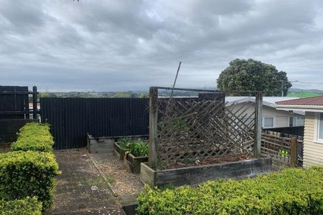 Photo of property in 17 Clearmont Crescent, Blagdon, New Plymouth, 4310