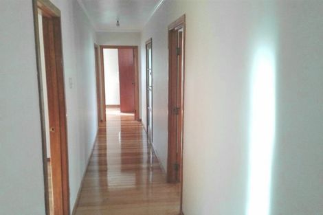 Photo of property in 20a Amberley Avenue, Te Atatu South, Auckland, 0610