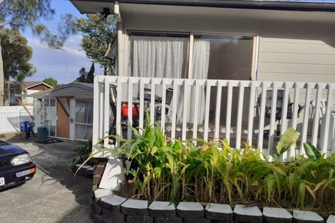 Photo of property in 12 Sandrine Avenue, Clover Park, Auckland, 2019