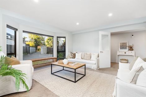 Photo of property in 2/58 Innes Road, St Albans, Christchurch, 8052