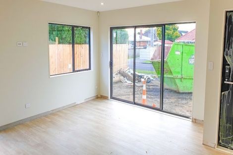 Photo of property in 2b Bunnythorpe Road, Papakura, 2110