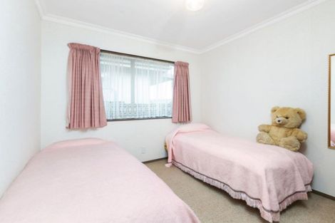 Photo of property in 98 Edgecumbe Road, Tauranga, 3110