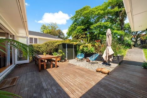 Photo of property in 2 Aragon Avenue, Glendowie, Auckland, 1071