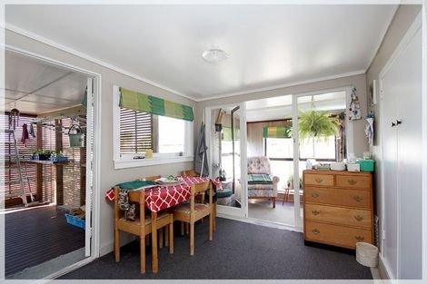 Photo of property in 22 Andresen Street, Foxton Beach, Foxton, 4815