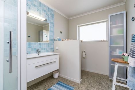 Photo of property in 52 Daniel Parade, Mangawhai, Wellsford, 0975