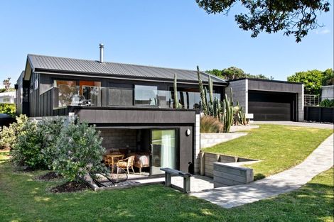 Photo of property in 27 Pare Street, Wainui, Gisborne, 4010