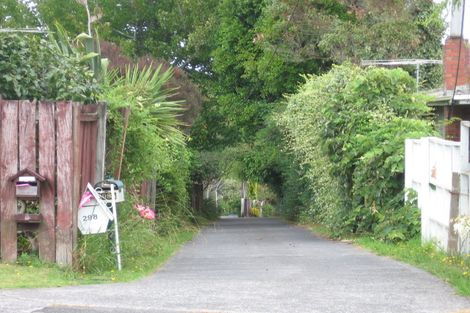 Photo of property in 1/300 Rangatira Road, Beach Haven, Auckland, 0626