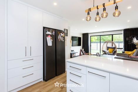 Photo of property in 11 Reakes Crescent, Wallaceville, Upper Hutt, 5018