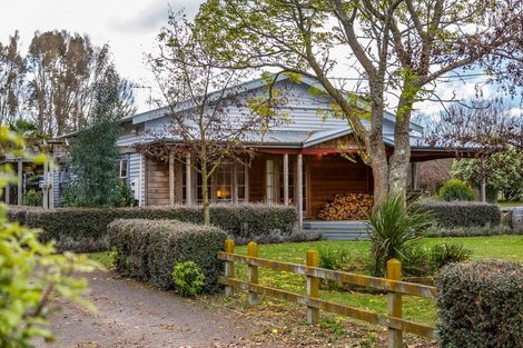 Photo of property in 841 Cowper Road, Dannevirke, 4976