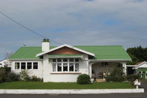 Photo of property in 22 York Street, Gonville, Whanganui, 4501