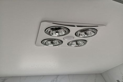 Photo of property in 9b Poruru Close, Papakura, 2110