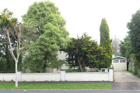 Photo of property in 1 Taniwha Street, Frankton, Hamilton, 3204