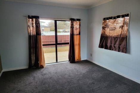 Photo of property in 69a Manuroa Road, Takanini, 2112