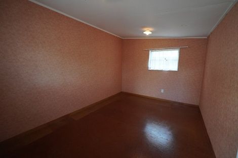 Photo of property in 9 Bristol Crescent, Roslyn, Palmerston North, 4414